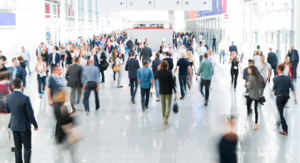 Diversité et la notoriété internationale des salons français qui de réelles opportunités stratégiques et commerciales aux entreprises françaises et étrangères.  

Avec 82 parcs d’exposition, 645 000 chambres d’hôtels et 40 aéroports internationaux, la France dispose d’une impressionnante capacité d’accueil.